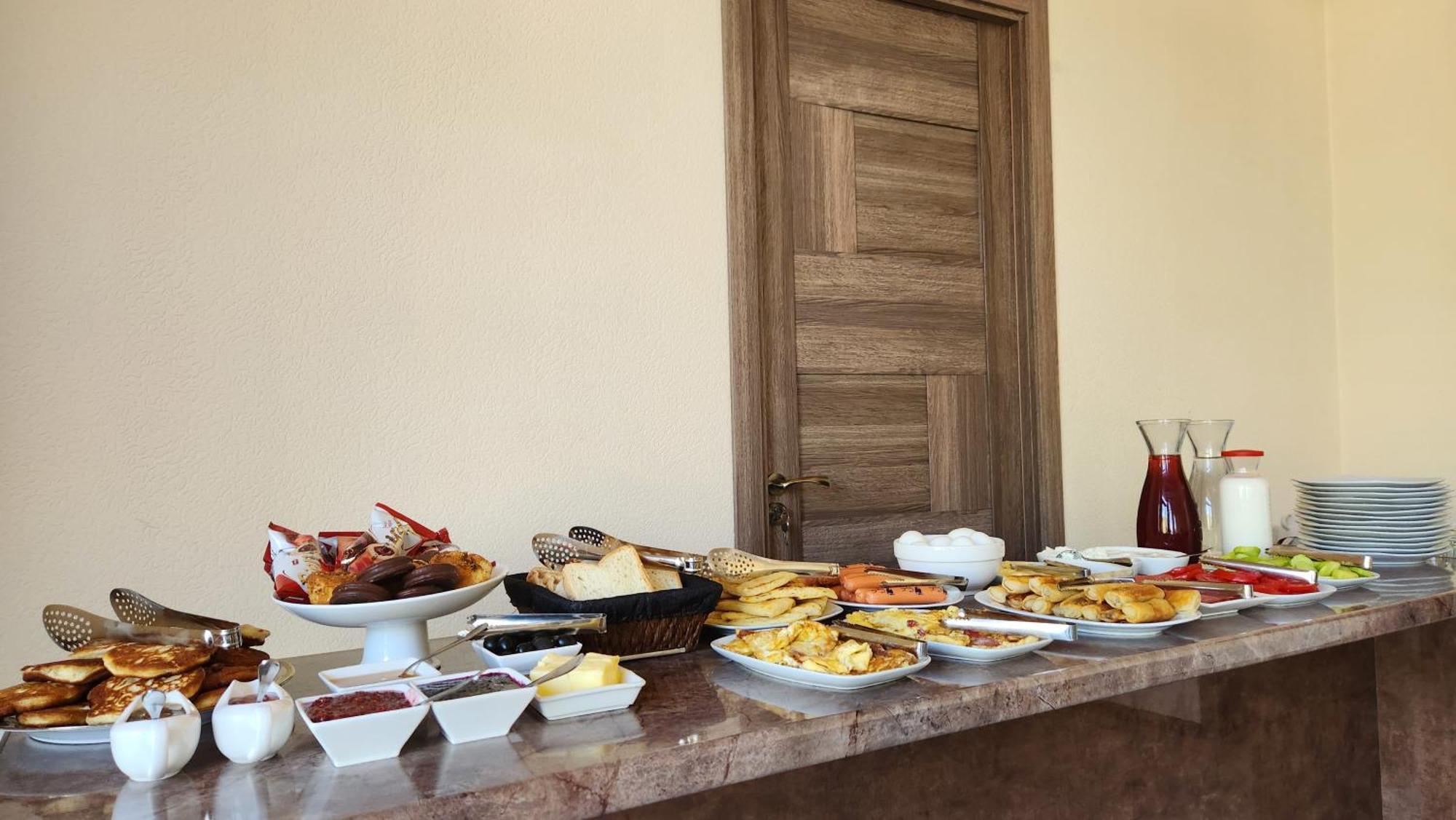 Hotel Toliketi Kazbegi Dış mekan fotoğraf