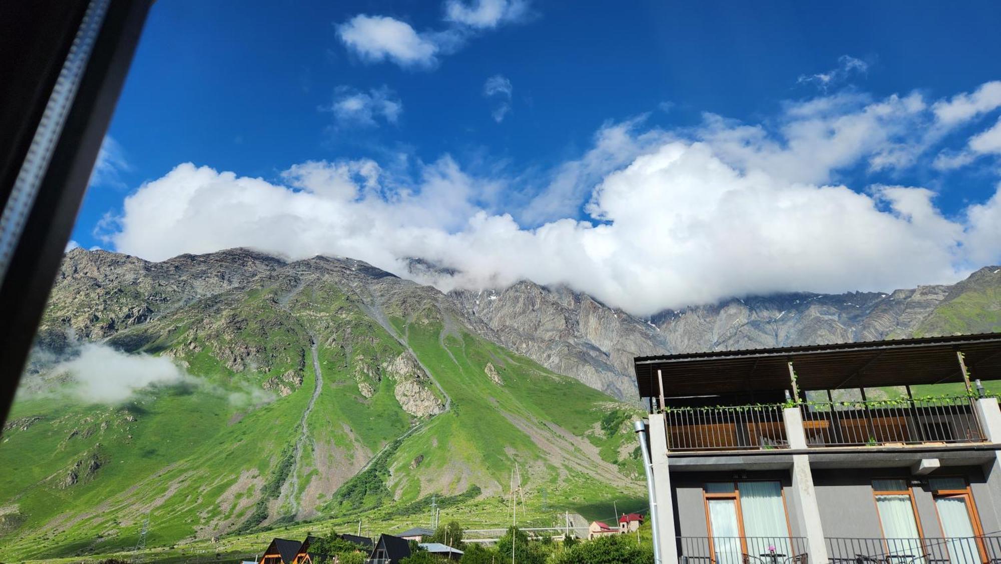 Hotel Toliketi Kazbegi Oda fotoğraf