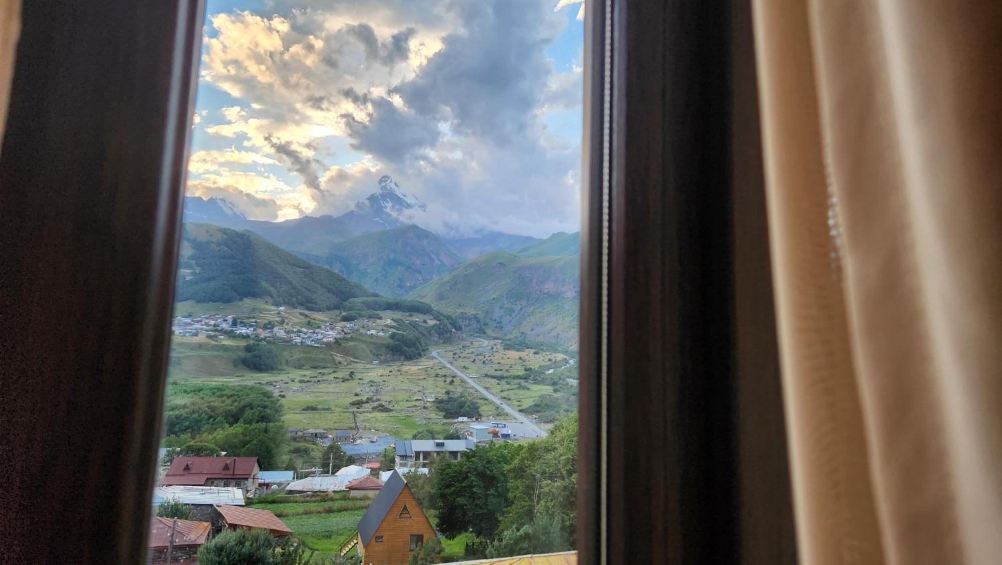 Hotel Toliketi Kazbegi Oda fotoğraf
