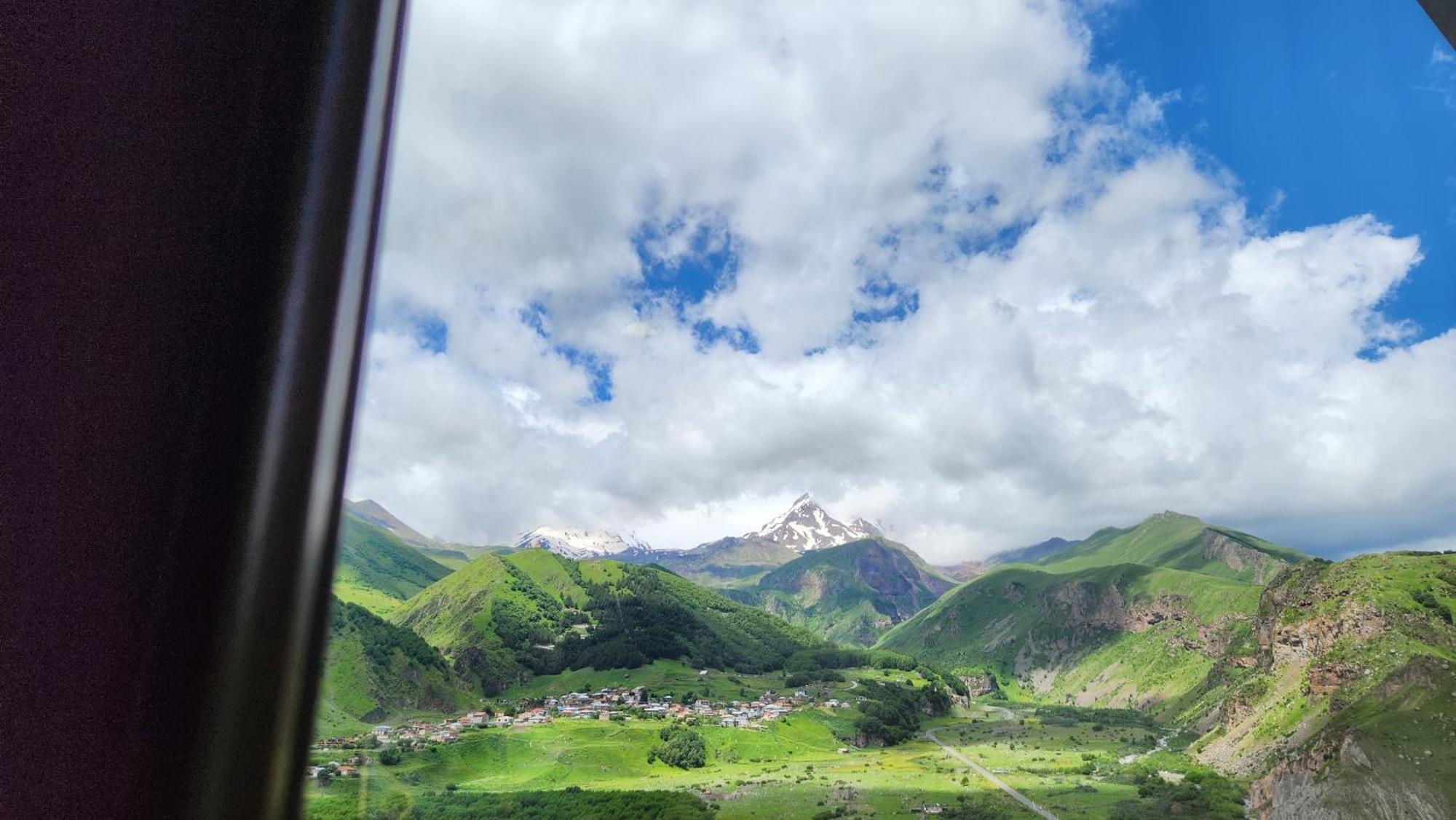 Hotel Toliketi Kazbegi Oda fotoğraf